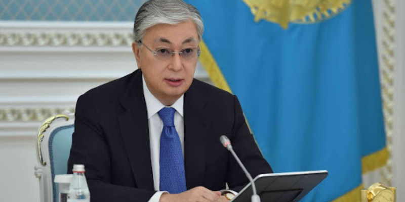 Президент вакцинациялау жұмысының қарқынын арттыру жолын айтты