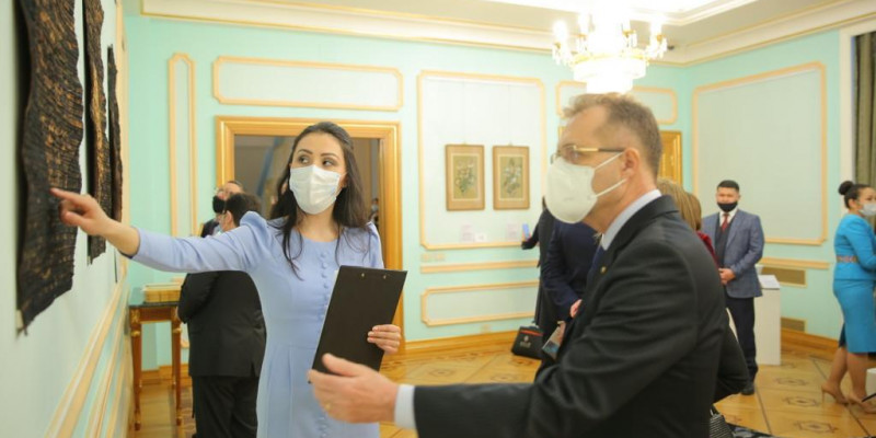 Елбасы кітапханасында «Корея түстері: кеше және бүгін» көрмесінің ашылуы өтті