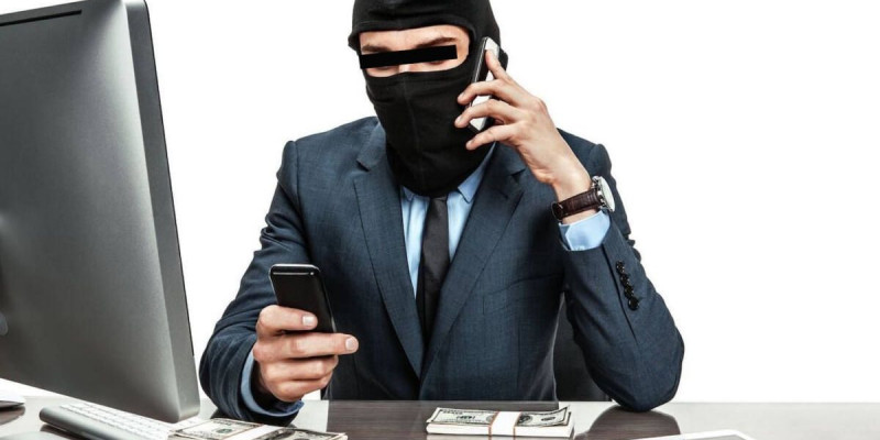 Банк қызметкері жұмыс орнынан 29 миллион теңгені ұрлаған