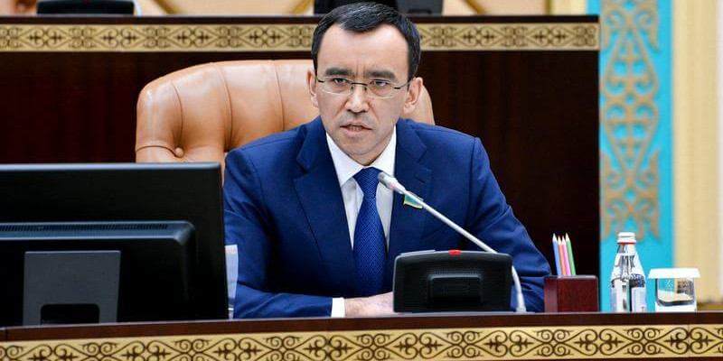 Сенат төрағасы коронавирус жұқтырды