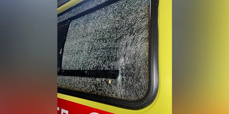 Ақмола облысында жедел жәрдем көлігіне студенттер оқ атқан