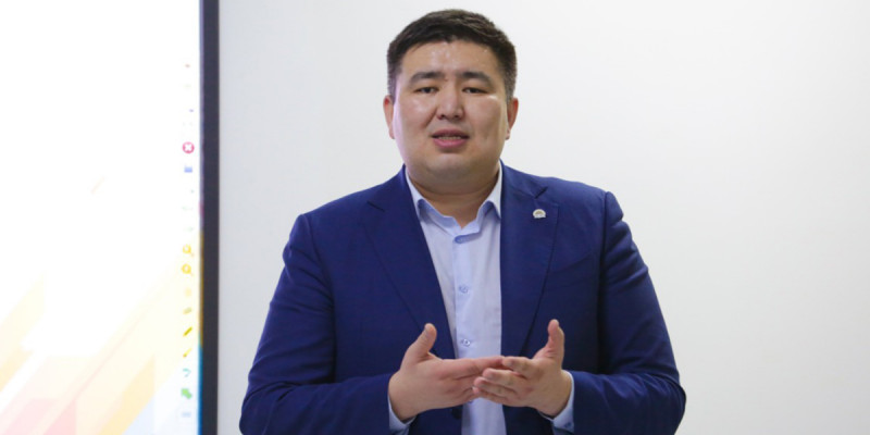 «Nur Otan» партиясы жанындағы Жас депутаттар корпусын Елнұр Бейсенбаев басқарады