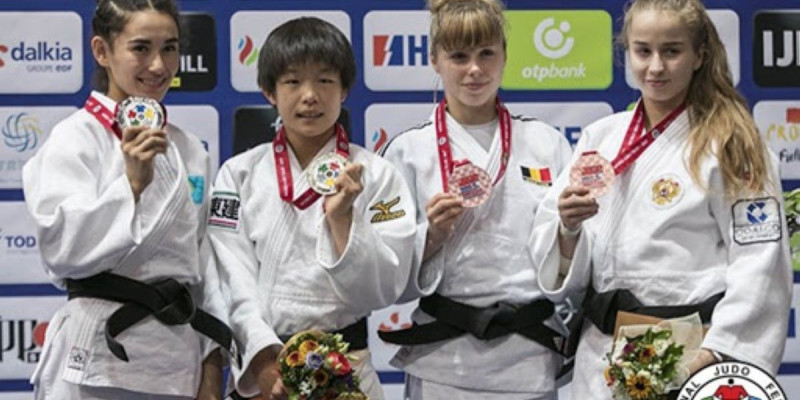 Абиба Әбужақынова Азия чемпионатының күміс жүлдегері атанды
