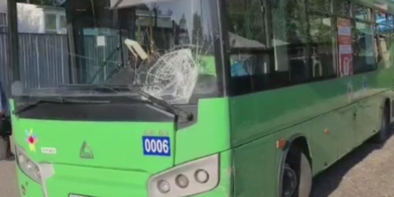 Алматыда 46 жастағы әйелді автобус қағып, мерт қылды