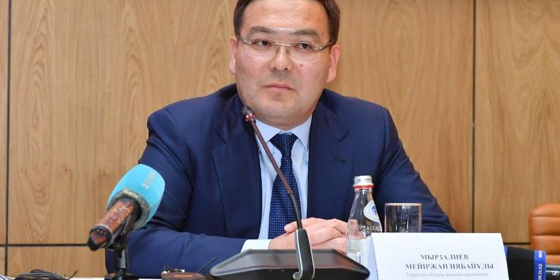 "Күдікті емес, куәгер ретінде шақырылды". Шөкеевтің орынбасарының ұсталуына қатысты Антикор түсінік берді