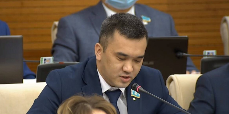 Депутат: Ұлттық Қордан қаражат алу – болашақ ұрпақтың несібесін жеумен тең