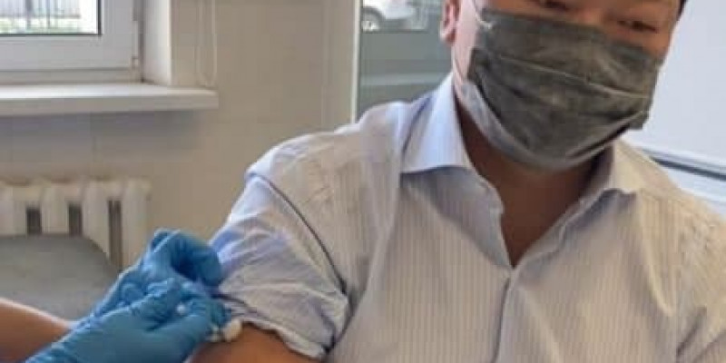 Алексей Цой 21 күннен кейін вакцинаның екінші компонентін салдырды