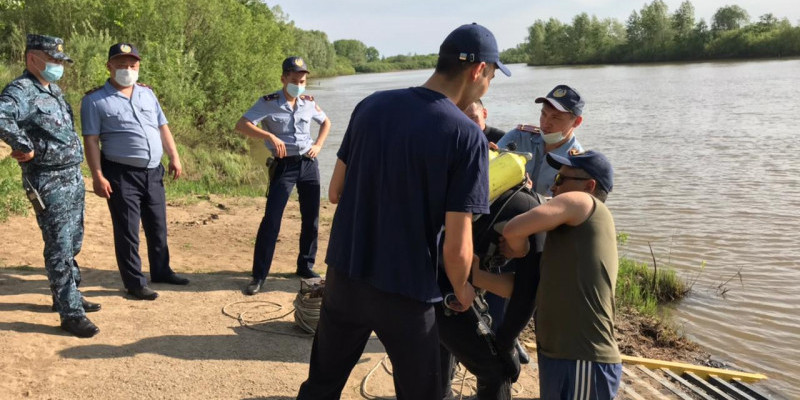 Суретке түспек болған: Петропавлда оқытушы мен студент суға батып кетті