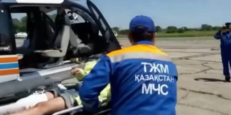 Дәрігерлер Шарын шатқалындағы селден аман қалған қыздың жағдайы туралы айтты