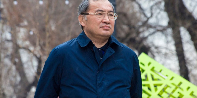 “Отыз кітап”: Жазушы Дидар Амантай ұсынған кітаптар