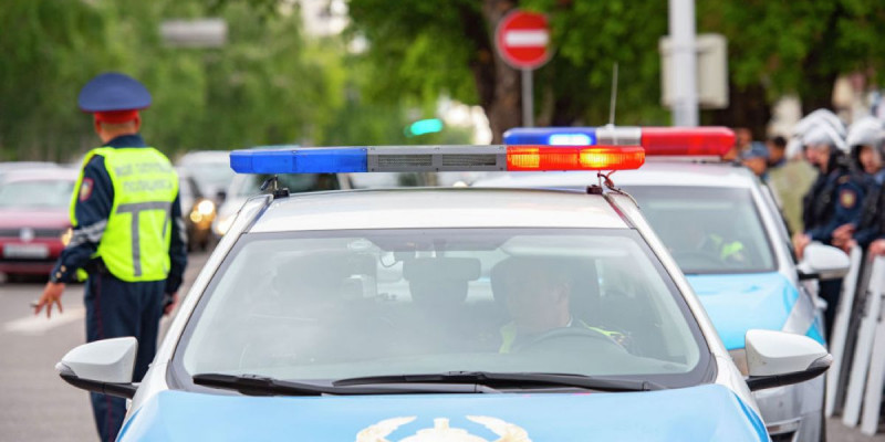 Алматы облысында полиция басшысының көлігіне белгісіз біреулер оқ атты