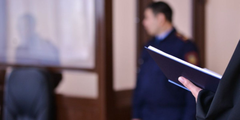 Петропавлда қызын өлгенше сабаған әйелдің ісі бойынша сот отырысы басталды
