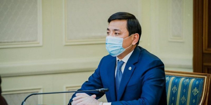 Елорда әкімі вакцина алуға міндетті сала мамандарын атады
