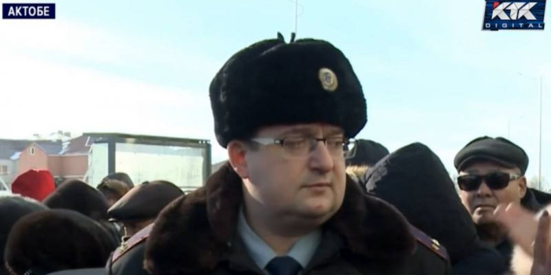 Ақтөбеде жоғары шенді полицей ұсталды