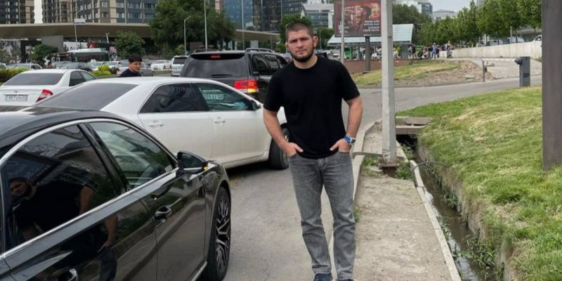 Хабиб Нурмагомедов Алматыға келді
