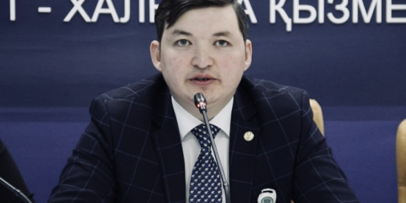 «Баламызды тәртіпсіз мұғалімнен қорғайық» - педагогтердің біліктілігін енді компьютер қадағалайды