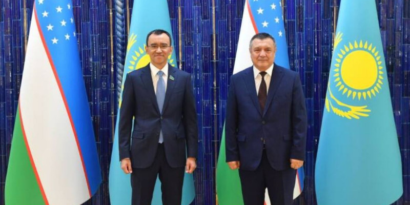Әшімбаев Ташкентте Өзбекстан Мәжілісінің Төрағасымен кездесті