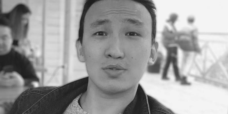 «Шәкірттерін құтқарамын деп құрбан болды» – Президент Мерей Ибрагимовтың жақындарына көңіл айтты
