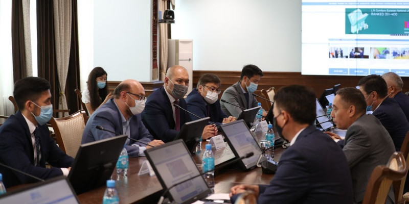 Мағауия Сарбасов қазақ диаспорасы және көші-қон саласын зерттейтін ғылыми институт ашуды ұсынды