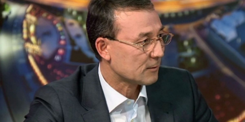 Азат Шәуеев: Біз онлайн оқытудың мүмкіндігін ашатын цифрлық дәуірде өмір сүріп жатырмыз