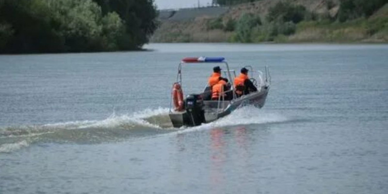 Түнімен іздеген: Семейде өзен жағасында жоғалып кеткен 8 жастағы қыз табылды