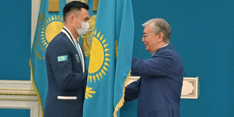 Президент Олимпиадаға қатысушыларға Туды табыс етті