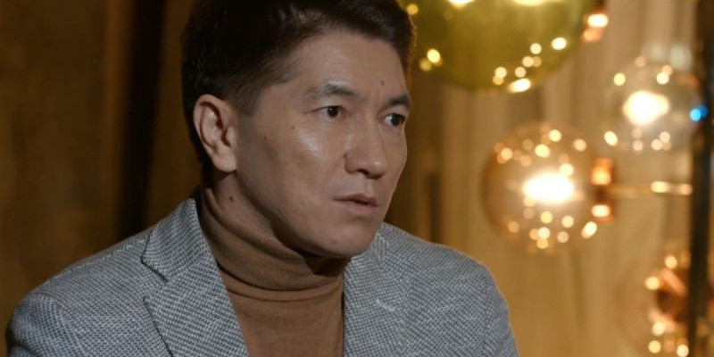 Сәкен Майғазиев "Демпартия" белсендісін сотқа берді