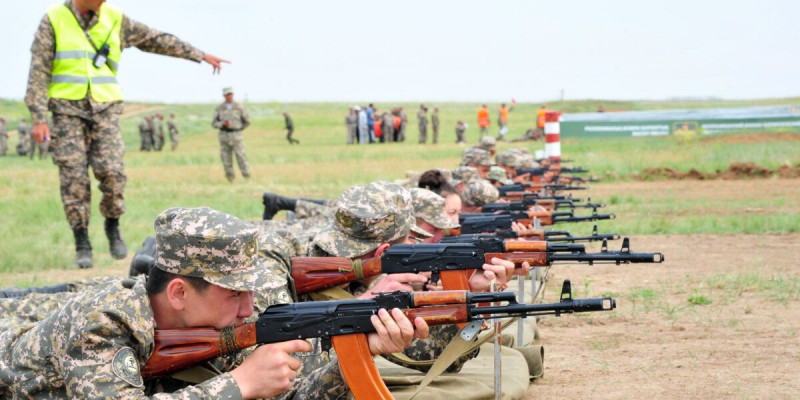 Қорғаныс министрі Ауғанстандағы ахуалға байланысты: Қазір бізге негізгі күш-жігерді қайда бағыттау керек екенін айқындау қажет