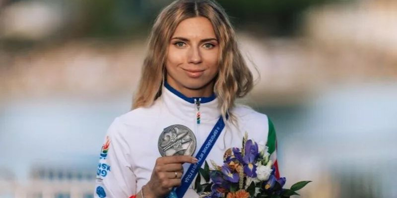 “Лукашенко режимінен зардап шеккендерге көмектесемін”: Беларустік жеңіл атлет медалін аукционға қойды