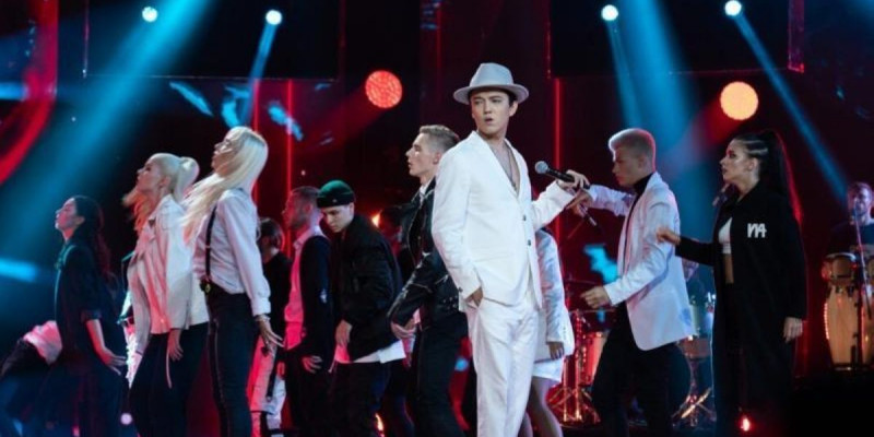 Димаш Ресейде тағы бір жаңа әнінің тұсауын кесті