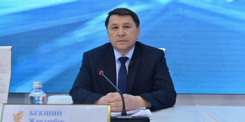 Жандарбек Бекшин Instagram-да парақша ашты