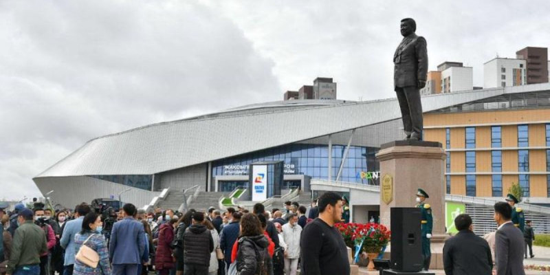 Елордада Жақсылық Үшкемпіровке ескерткіш орнатылды