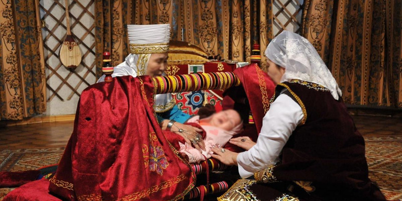 Бесік жыры әндерін орындаушылар арасында «Ана әлдиі» байқауы өтті