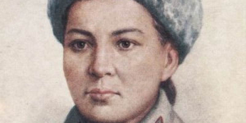 Орал әуежайына Мәншүк Мәметованың есімін беру ұсынылды