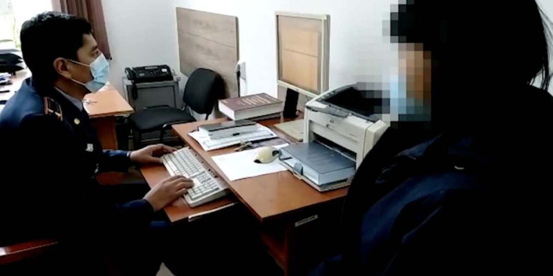 Жамбыл облысы тұрғыны баласын бөтен адамдарға беріп жіберген