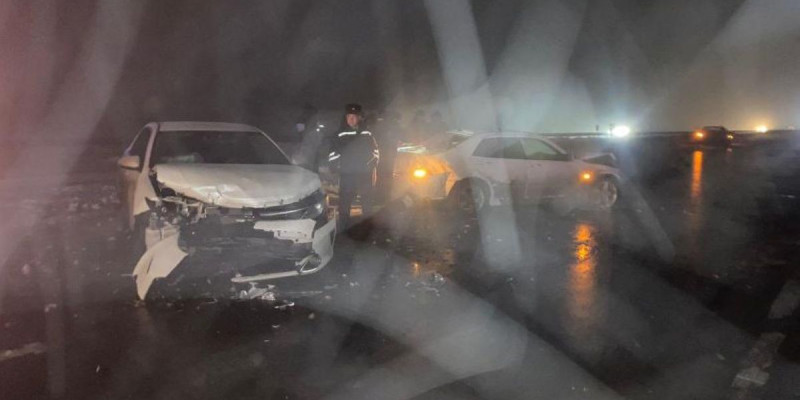 Жамбыл облысында жол бойында бірнеше жүк көлігі аударылды