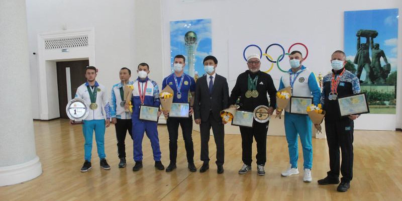 73 жастағы қария зілтемір көтеруден Әлем чемпионатында жеңімпаз атанды