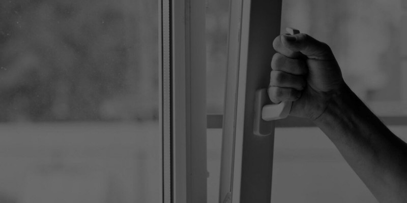 Алматы тұрғыны 2 баласымен бірге 9-қабаттан секіріп кеткен