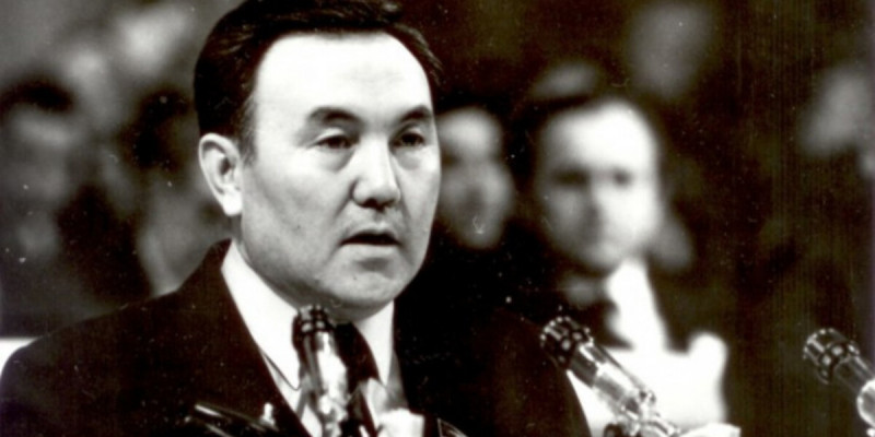 «Сөзімді аяқтап, залға қарасам, Колбиннің өңі сұп-сұр болып кеткен» - Назарбаев