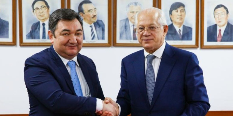 Екі елдің бас газеттері серіктестік туралы келісім жасасты