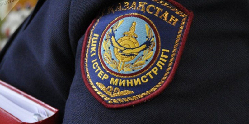 Семейлік полицей әріптесін зорлаған
