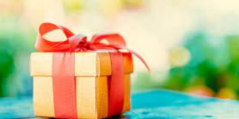 Бір үйдің 10 қызы әкелеріне көлік сыйлады (ВИДЕО)