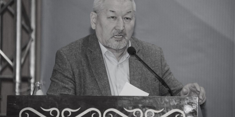 Белгілі тарихшы Талас Омарбеков өмірден өтті