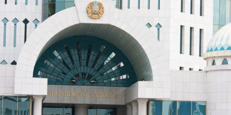 Күрішбаев Аяз ата болып, Нүкетаева қазы аспақ: сенаторлар демалысқа кетті