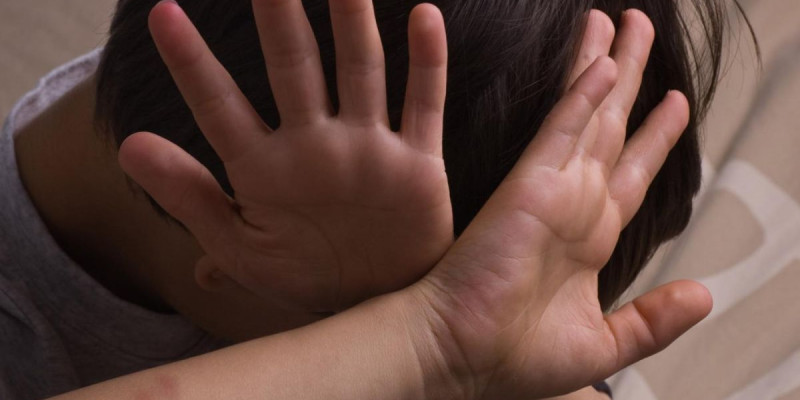 Алматы балабақшасында тәрбиеші бүлдіршіндерді оқтаумен ұрған (ВИДЕО)