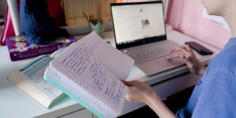 "Омикрон" штамы: мектеп оқушылары қашықтан оқытуға көшіріле ме - БҒМ