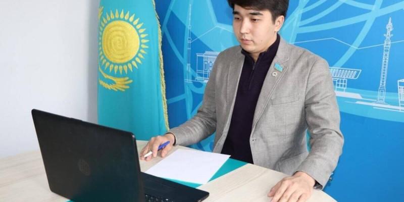 Жас депутат өзіне қатысты «лайк қуып, хайп іздеп жүргендерге» күйінді