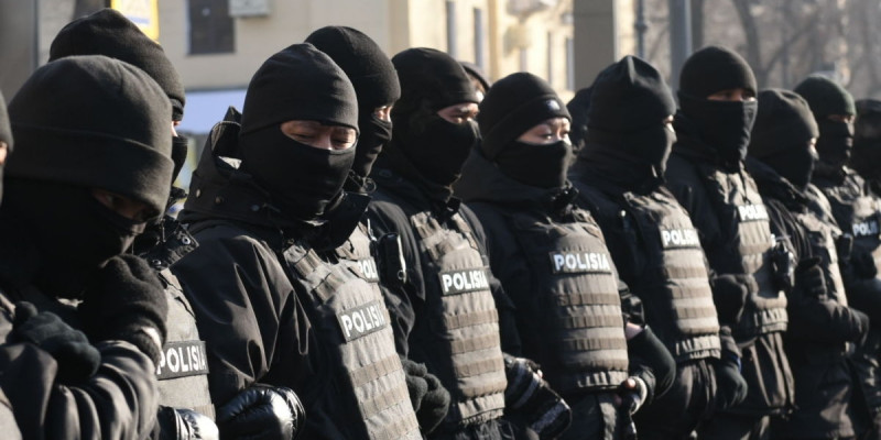 Полицейлердің заңсыз әрекетіне шағымданатын нөмірлер жарияланды