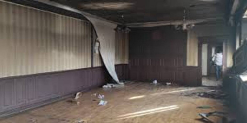 Бүлікшілер генералдың кабинетін өртеп жіберген