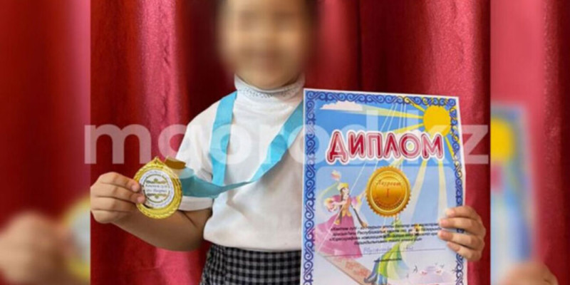 Оралда 6 жасар қыз тоққа түсіп қалды